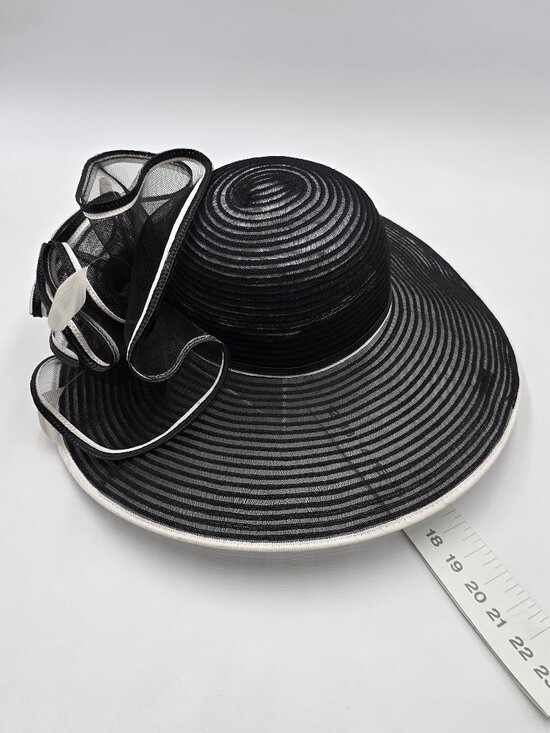Giovannio B&W Wide Mesh Brim Hat main image 7